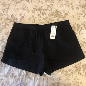 UNÍ QLO women ultra stretch active shorts